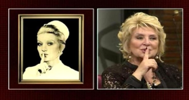 Sus işareti yapan hemşireyi canlandıran Tunca'dan sağlıkçılara mesaj