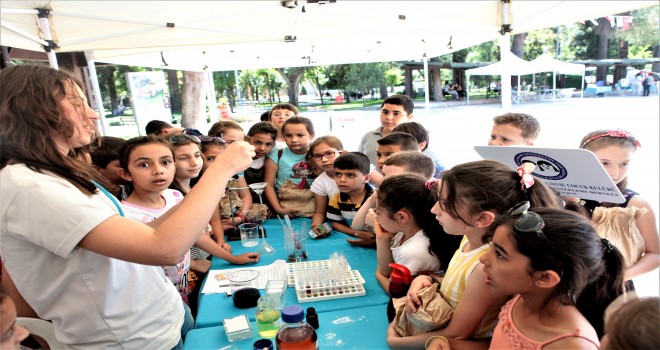 Bornovalı çocuklar bilimle aydınlanacak