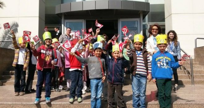 7. Geleneksel Divine 23 Nisan Çocuk Şenliği neşeli geçti