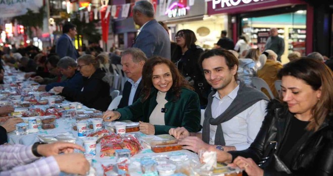 Karşıyaka Belediyesi’nden iftar dayanışması
