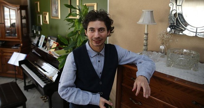 Otizmli Caner ilk konserini Karşıyaka'da verecek