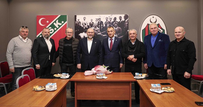 Buğra Gökce İzmir'in köklü spor kulüplerini ziyaret etti