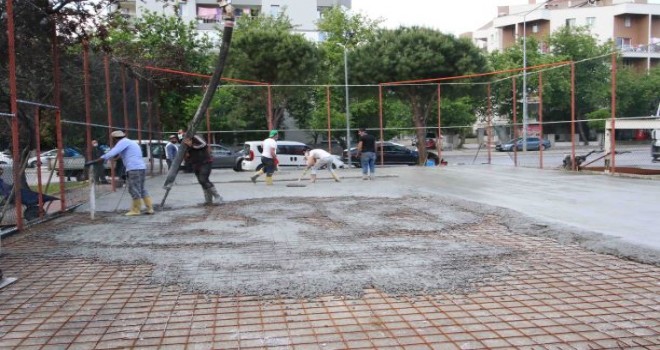 Yenilenen spor alanlarına 904 metreküp beton döküldü