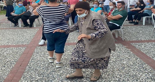 Demirköprü Mahallesi eğlendi...