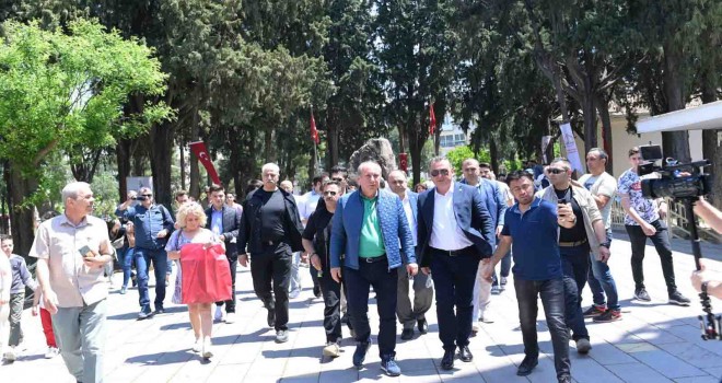Memleket Partisi Genel Başkanı İnce'den Zübeyde Hanım'ın anıt mezarına ziyaret
