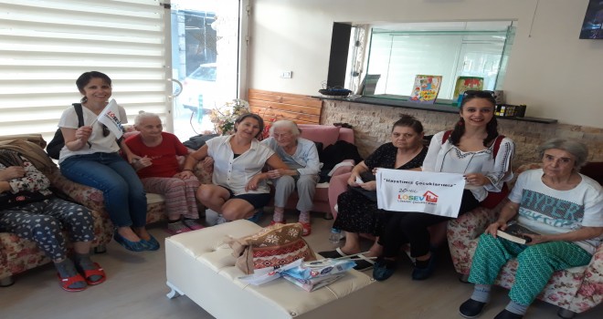 LÖSEV'den anlamlı huzurevi ziyareti