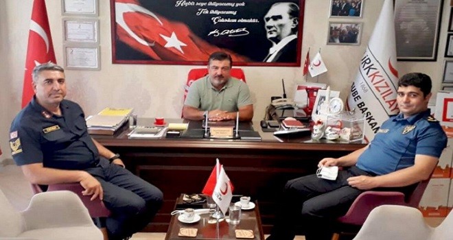 Güvenliğimizi sağlayanlar Kızılay Başkanını ziyaret ettiler