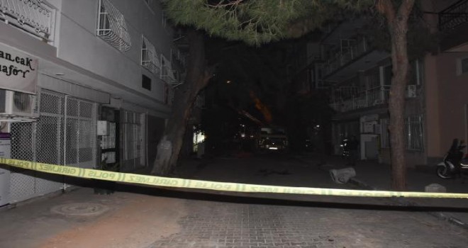 Karşıyaka'da 5 bina boşaltıldı...
