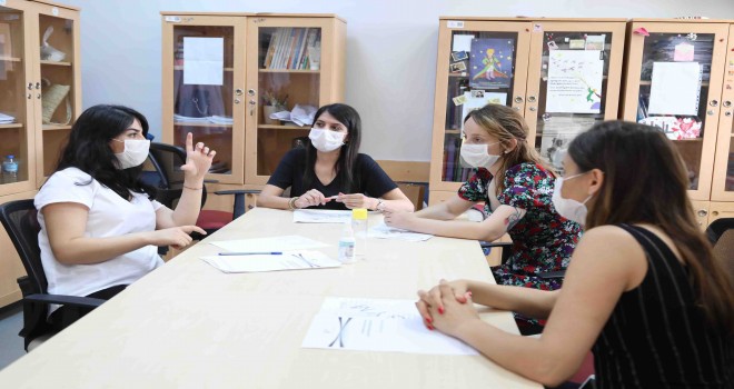 Bayraklı Belediyesi'nden öğrencilere tercih hizmeti