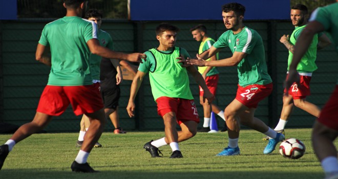 Karşıyaka, yeni sezon hazırlıklarını sürdürüyor