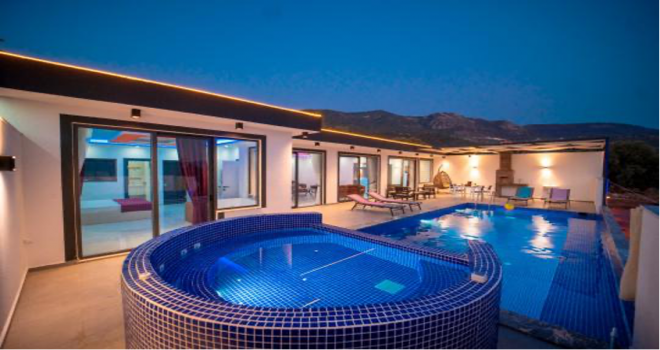 Gözlerden Uzak, Eşsiz Bir Muhafazakar Villa Tatili