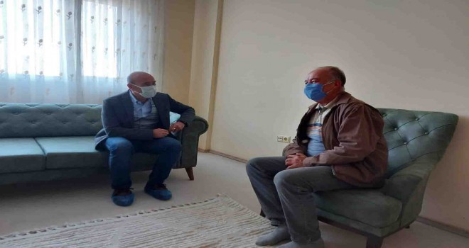 Başkan Soyer'den depremzedelere ziyaret