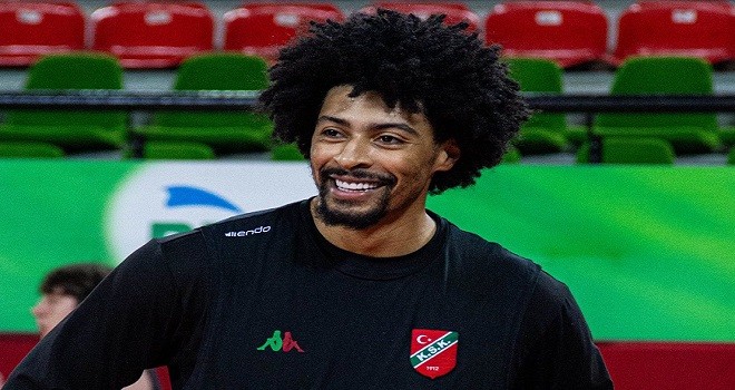 Karşıyaka'dan yabancı ayrılığı...