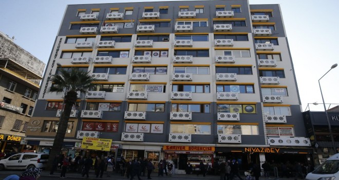 Konak’ta klimalara estetik müdahale