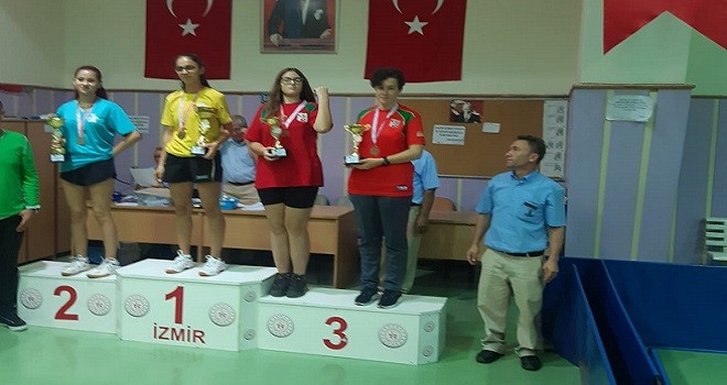 Bostanlıspor Masa Tenisi'nde de kürsüde