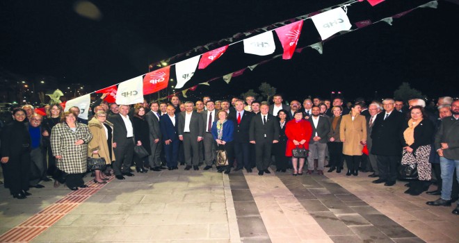 CHP Genel Başkan Yardımcıları İzmir’den seslendi