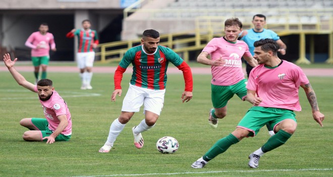 Karşıyaka ikinci yarıya şok yenilgi ile başladı