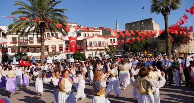 Yarımada Spor Oyunları 2022 büyük bir coşkuyla Çeşme’de başladı