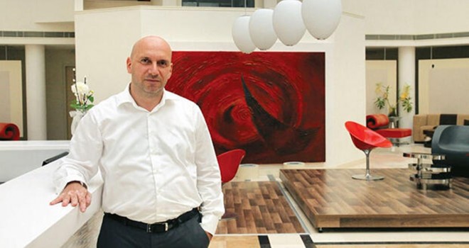 Karşıyaka'da iş insanı intihara teşebbüs etti