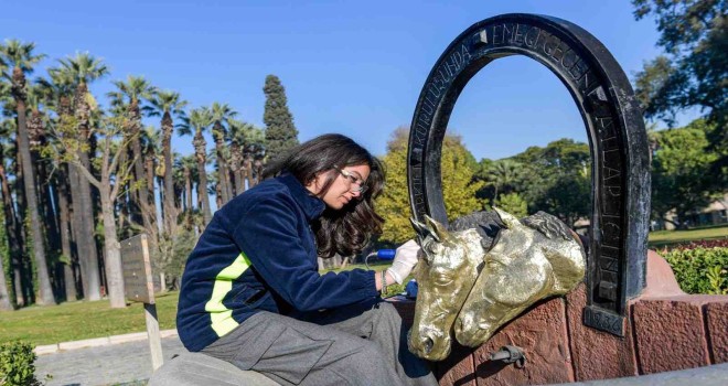 Tarihe dokunan eller