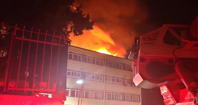 Karşıyaka'yı korkutan okul yangını