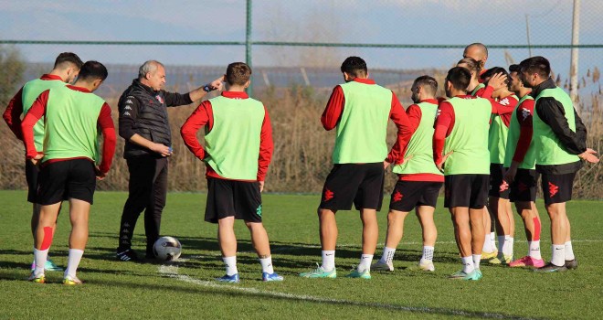 Karşıyaka kampı galibiyetle bitirdi