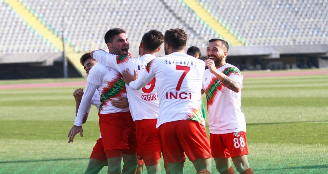 Karşıyaka galip gelememe serisini 6 yıla çıkardı