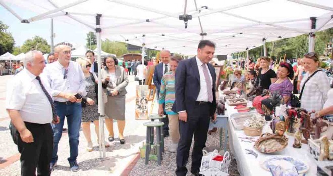 Hayat Boyu Öğrenme Haftası etkinlikleri Karşıyaka'da sürüyor