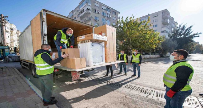 Depremzedelere beyaz eşya desteği sürüyor