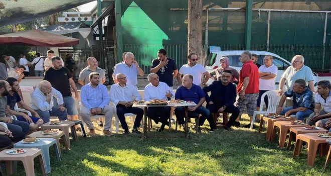 Karşıyaka'da pazar esnafıyla buluşma