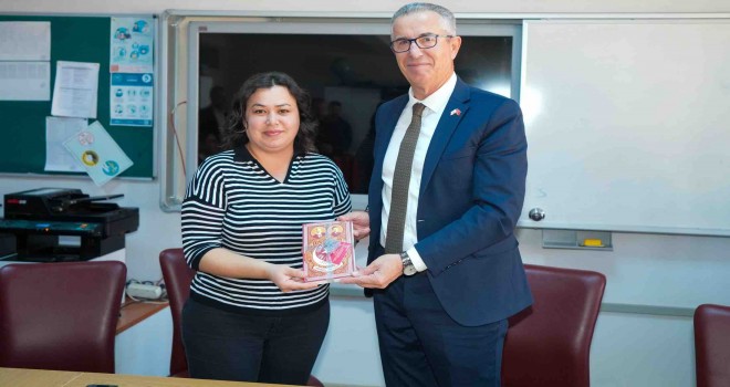 Öğretmenlere Cumhuriyetin 100. yılına özel armağan