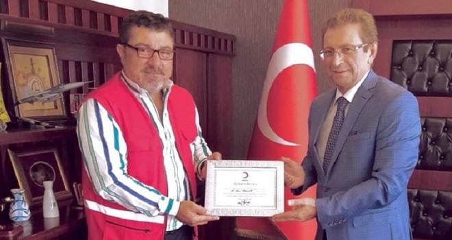 Türk Kızılay Karşıyaka Başkanı Karadeniz: Olmayanla paylaş…
