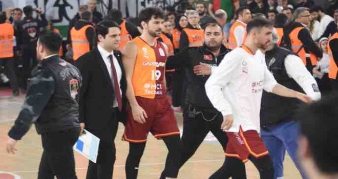 Karşıyaka yöneticisi Karaman'dan Buğrahan Tuncer'e hukuki süreç