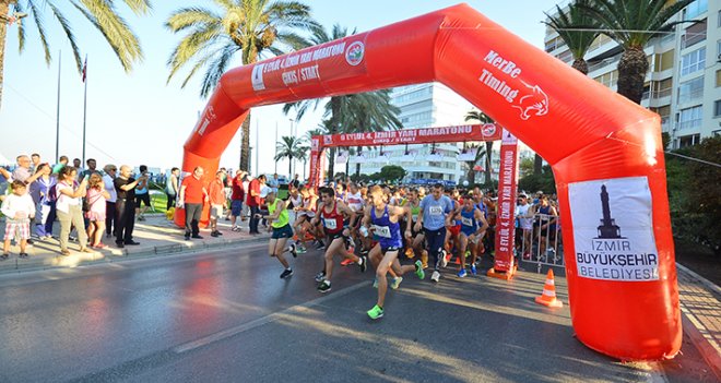 9 Eylül Yarı Maratonu'nun yarışma takvimi belli oldu