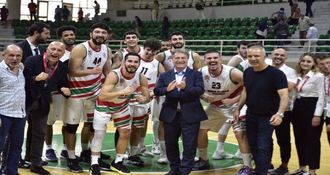 Bornova Belediyesi Karşıyaka uzatmada galip