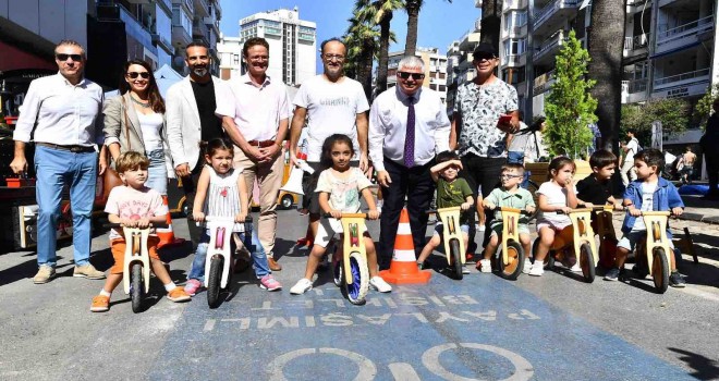 İzmir Büyükşehir Belediyesi'nden sürdürülebilir ulaşım için farkındalık etkinlikleri