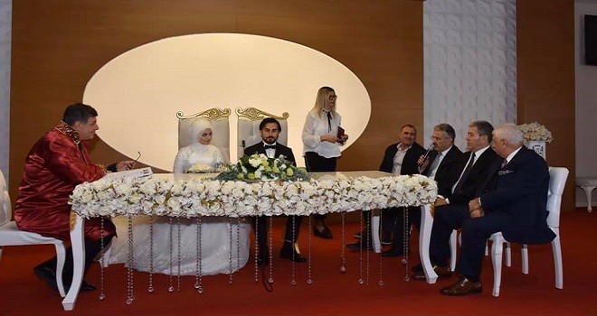 Kaymakam Çalışır'ın kızı dünya evine girdi...