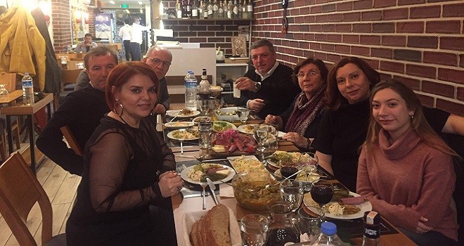 Karşıyaka’nın lezzet durağı: Etçi Ahmet…
