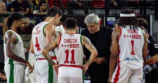 Karşıyaka'da Tarrant ayrıldı, gözler Beşok'a çevrildi