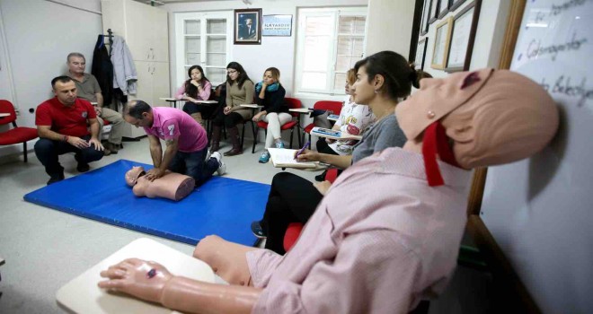 Karşıyaka’da hedef sağlıklı ve bilinçli toplum