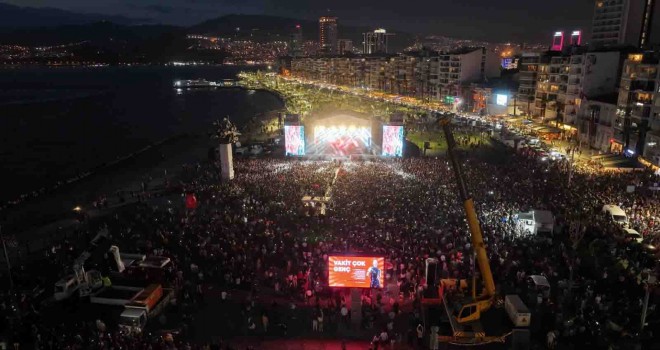 İzmir'de 19 Mayıs coşkusu