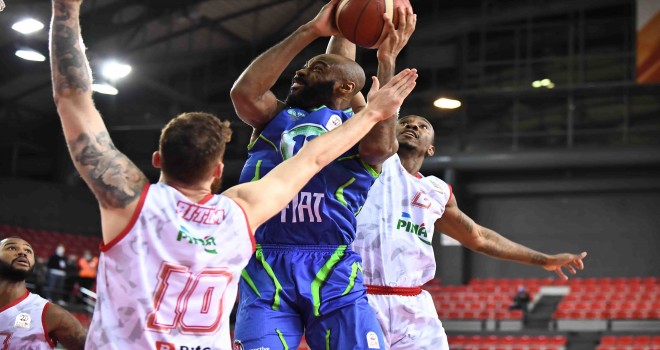 Tofaş'ı yenen Pınar Karşıyaka rekorunu kırdı