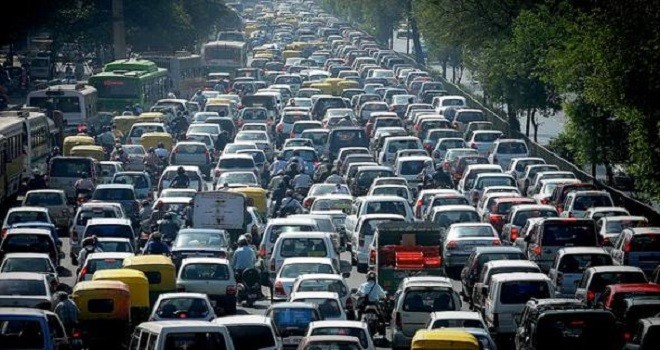 İzmir'de kayıtlı araç sayısı 1 milyon 822 bin 733