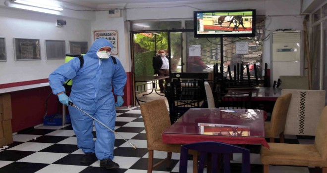 Karabağlar’da dört bir yanda dezenfeksiyon