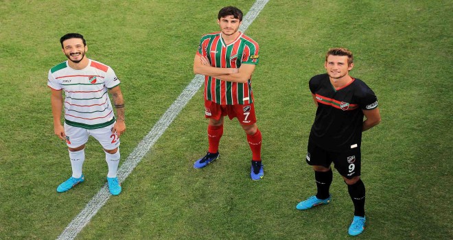 Karşıyaka'nın yeni sezon formaları tanıtıldı