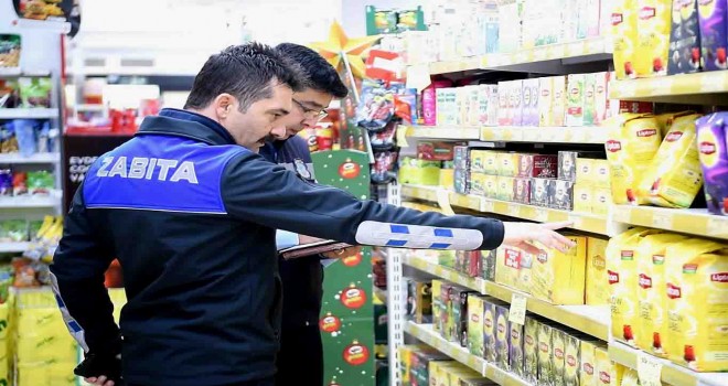 Bornova’da Corona fırsatçılarına geçit yok