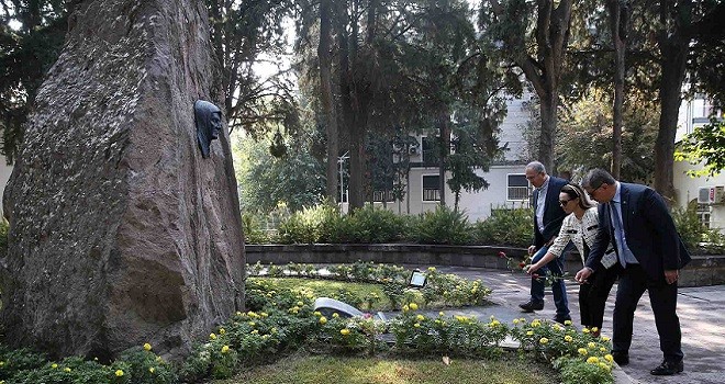 Tugay ve Sertel, Zübeyde Anne’yi ziyaret etti