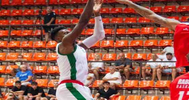 Karşıyaka, Makedonya'da ilk maçını kazandı