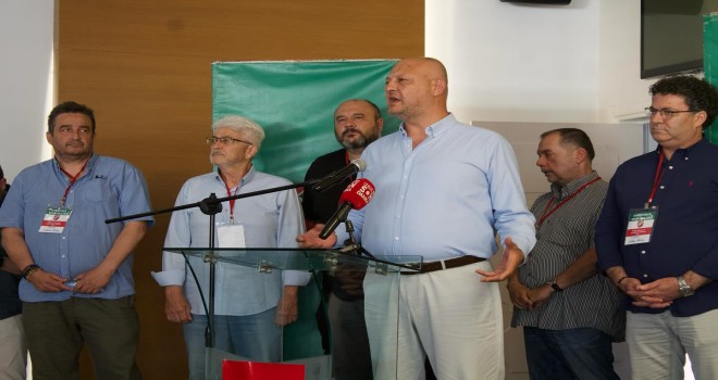 Karşıyaka Spor Kulübü'nde başkan Cicibaş istifa etti!