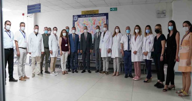 Ege’de 50 kişilik ekip aynı anda 4 organ nakli yaptı